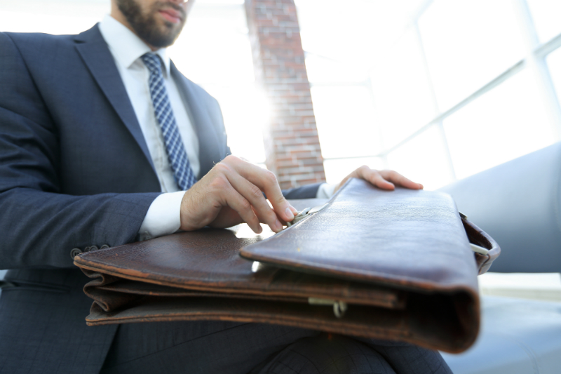 Unsere 10 besten Businesstaschen: 5 für Herren und 5 für Damen