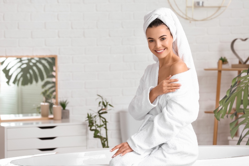 Handtuch und Bademantel – so wählen Sie das richtige!