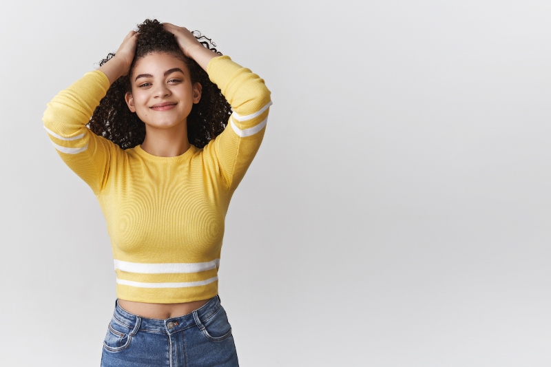 Stilvoll gekleidet mit dem Longsleeve Crop Top