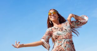 Frau im Hippie-Style - Sommer-Outfits 2020