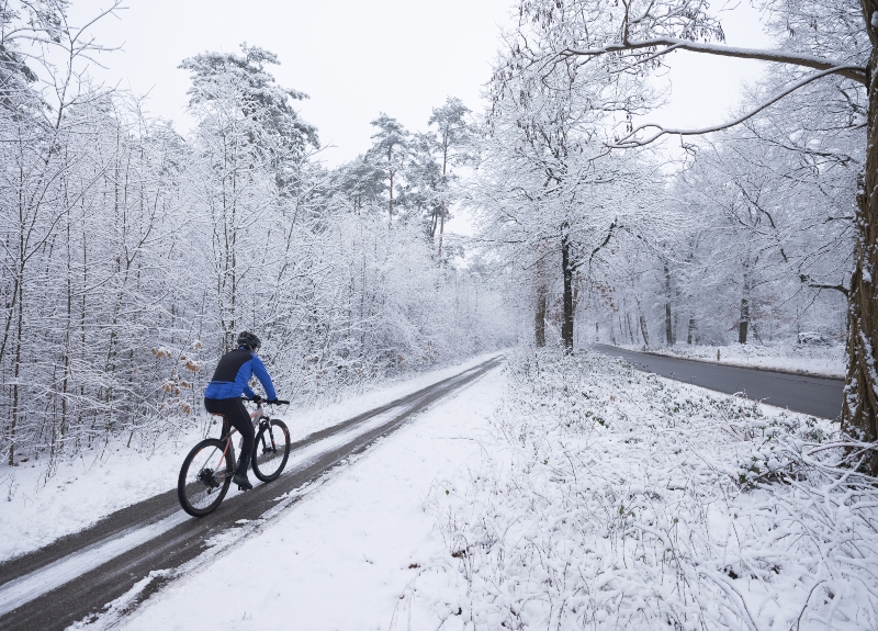 angemessene Fahrradbekleidung im Winter