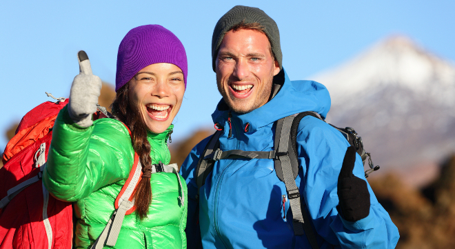 Die passende Trekkingbekleidung für große Touren