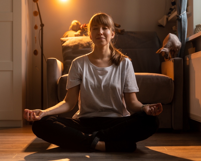 meditation-am-abend Bewusste Abendroutine