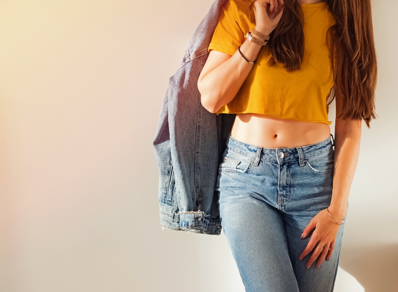 crop-top-zur-jeans