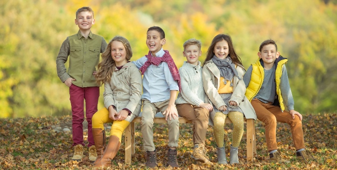 Kinder in modischer Kleidung - Trends bei Kinderoutfits