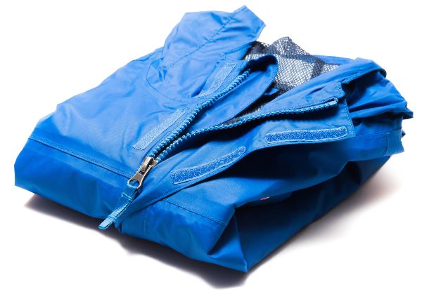 Moderne Gore Tex Jacke, zusammengefaltet