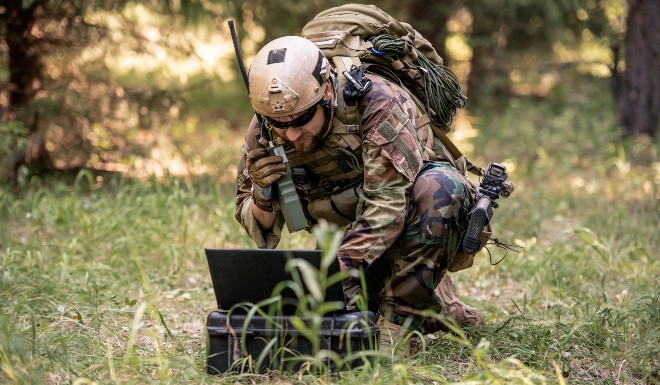 US-Soldat-in-Camouflage-Uniform